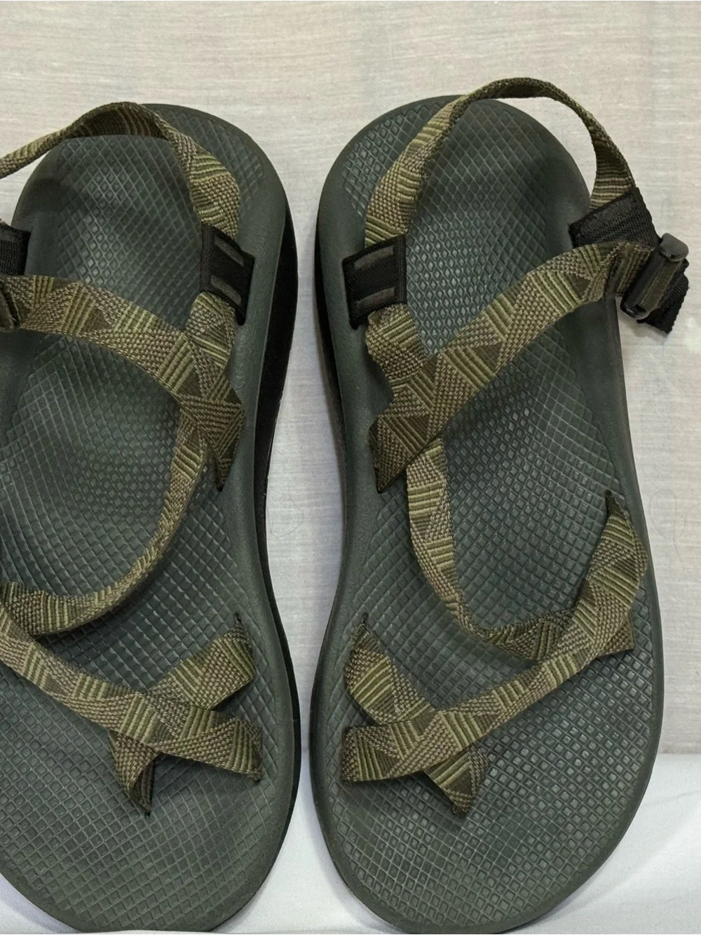 Chaco Z/1 Classic Men’s Size 10 Olive Adjustable Hiking Sandals